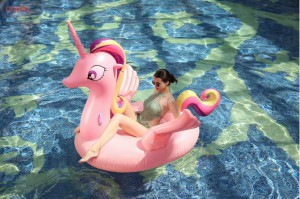 Inflatable pony pool float with glitter for female LS10391