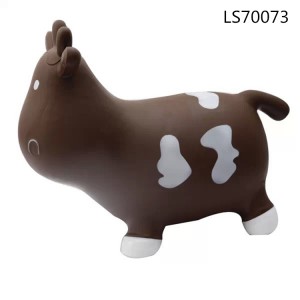 Factory wholesale lovely PVC inflatable jumping bouncing milk cow animal kids ride toys for sale LS70073